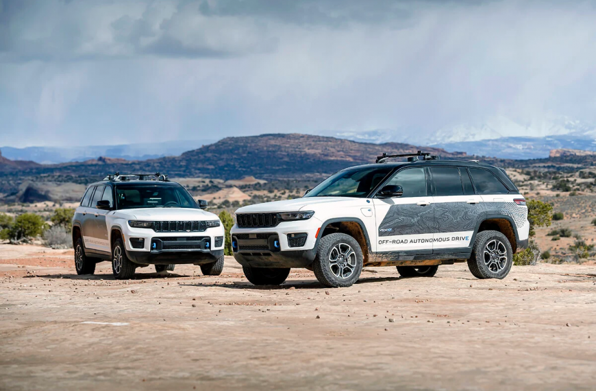 Jeep®: uma prévia de sua avançada IA e tecnologia de condução autônoma off-road