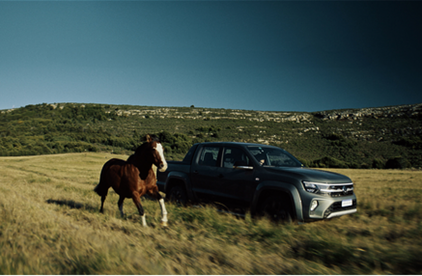 Volkswagen lança campanha da Nova Amarok, carregada de força bruta