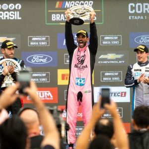A era RiSE26 começa com vitória de Thiago Camilo na NASCAR Brasil