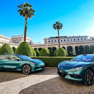 15.000 km de Roma a Hong Kong no DENZA Z9GT