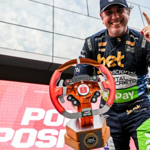 Cacá Bueno é o pole position da etapa SONIC Grand Prix