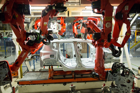 Stellantis avança em digitalização industrial no Polo de Goiana
